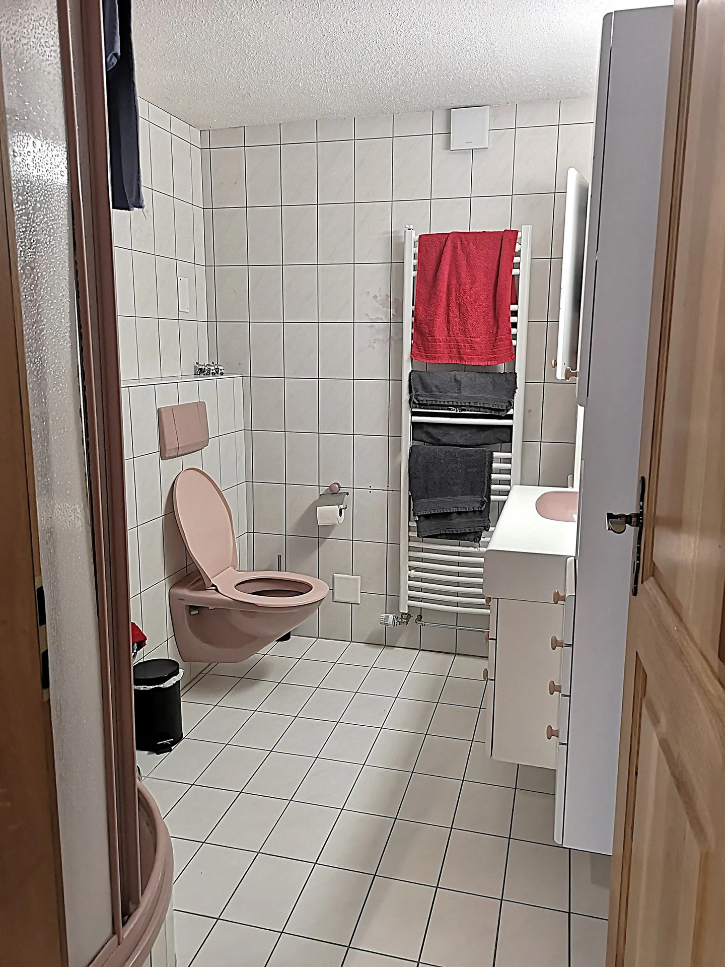 Casa bifamiliare in zona tranquilla - Foto 29 di 33