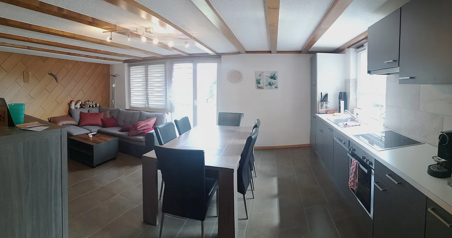 Casa bifamiliare in zona tranquilla - Foto 30 di 33