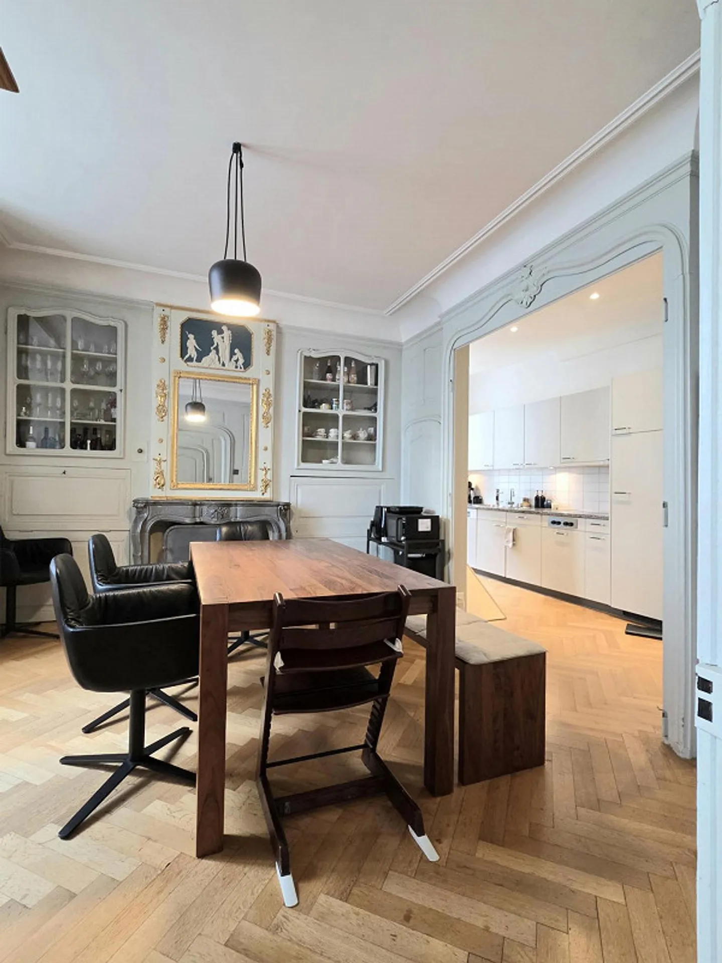 Stiloso e pieno di fascino – appartamento con 4 stanze nel cuore di Lucerna - Foto 1 di 7