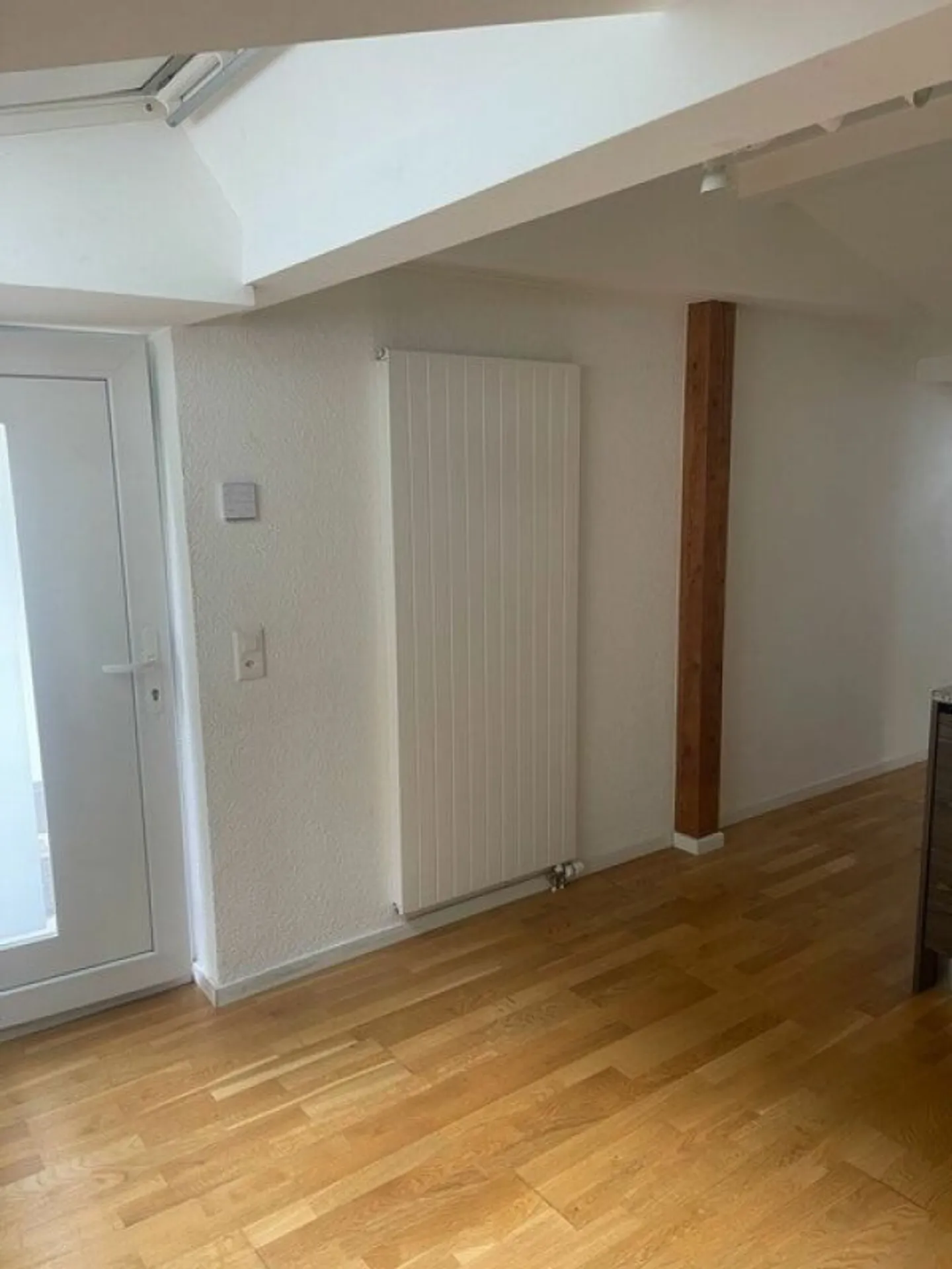 Appartement sous les combles moderne et charmant ! - Photo 5 sur 8