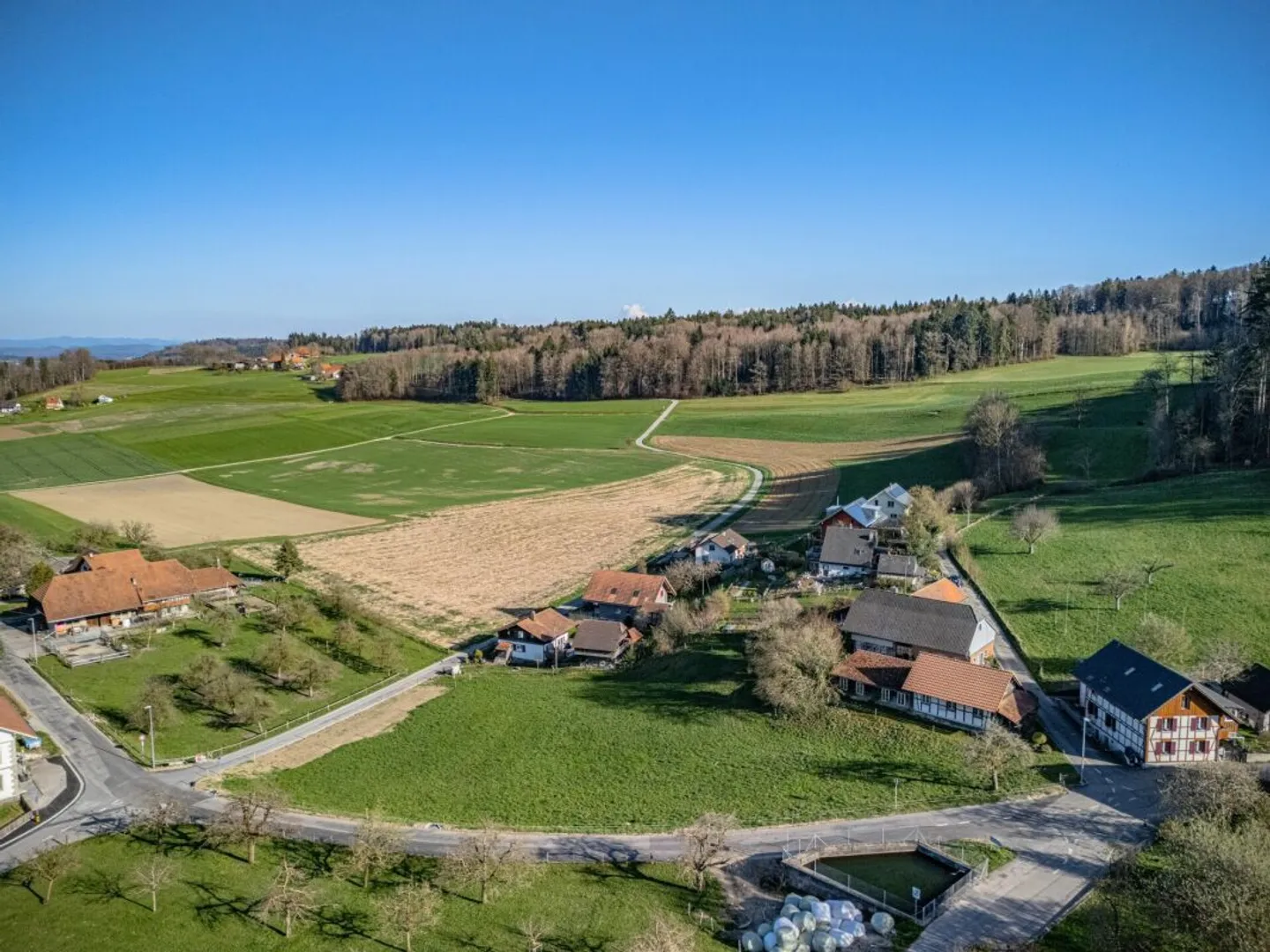 OTTIMO TERRENO EDIFICABILE A SCHÜPFEN - Foto 4 di 8