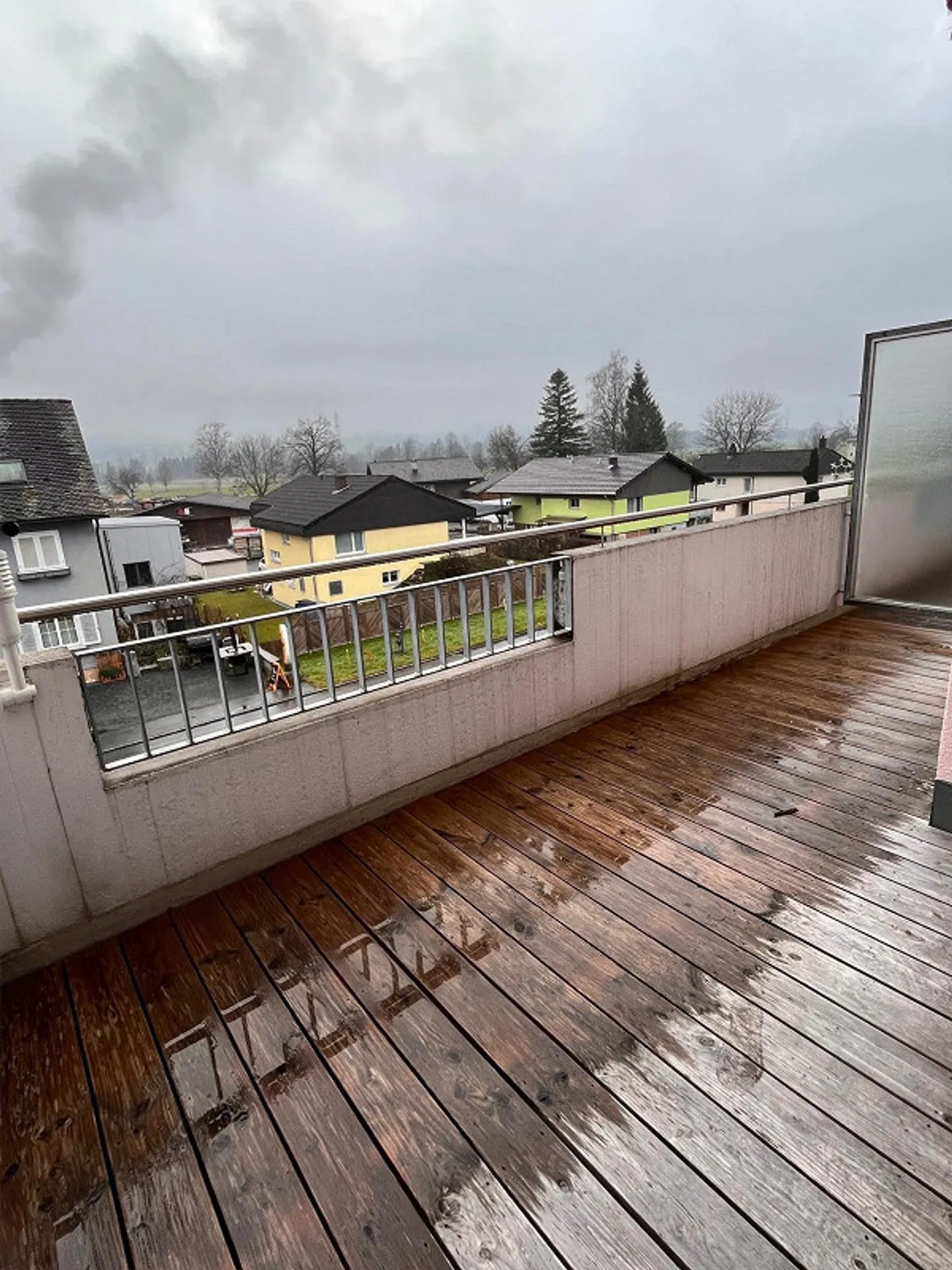 Appartement ancien spacieux de 1,5 pièce en emplacement central - Photo 2 sur 7