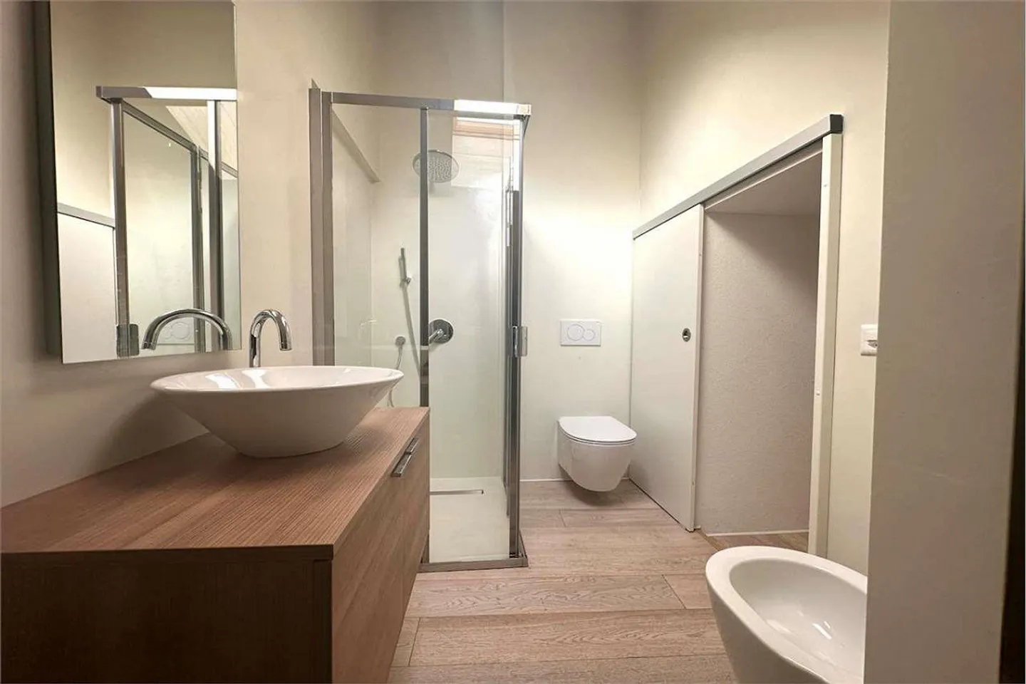 Bellissimo appartamento duplex di 2,5 stanze - Foto 6 di 9
