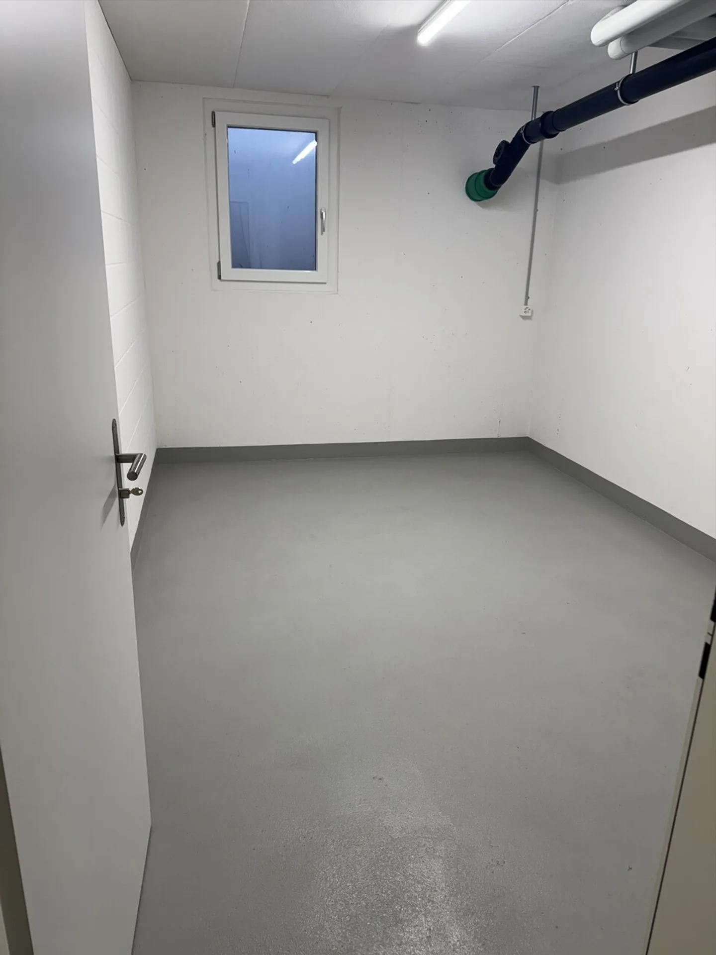 Immobile in affitto - Foto 2 di 2