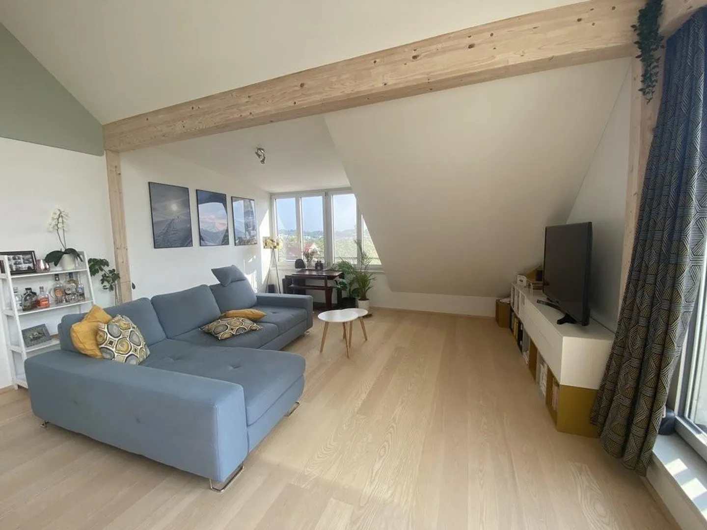 Schöne 3.5 Zimmer-Wohnung mit grosszügigem Grundriss in Uitikon - Photo 4 of 11