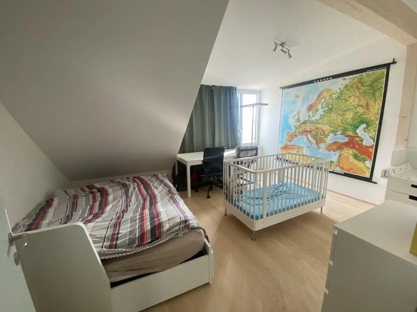 Schöne 3.5 Zimmer-Wohnung mit grosszügigem Grundriss in Uitikon - Photo 5 of 11