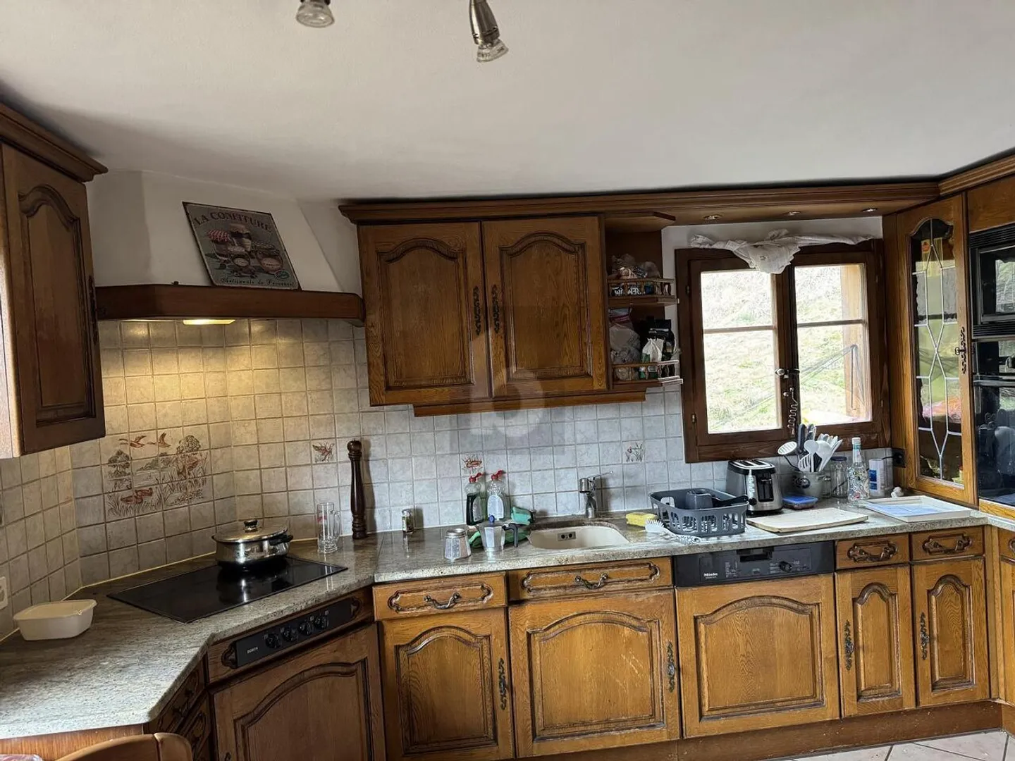 Charmantes Chalet mit Potenzial - Foto 3 von 6