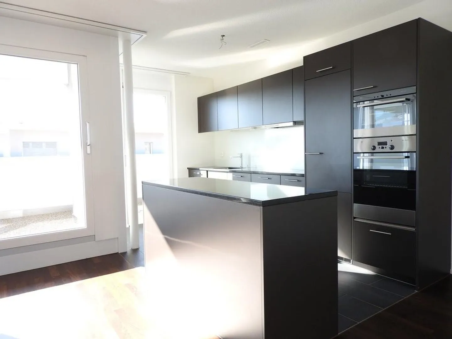 Beautiful apartment in the heart of Gümligen! - Photo 3 of 7