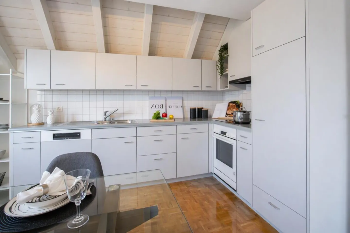 Attractive 4.5-room maisonette apartment in a preferred location - Photo 7 of 16