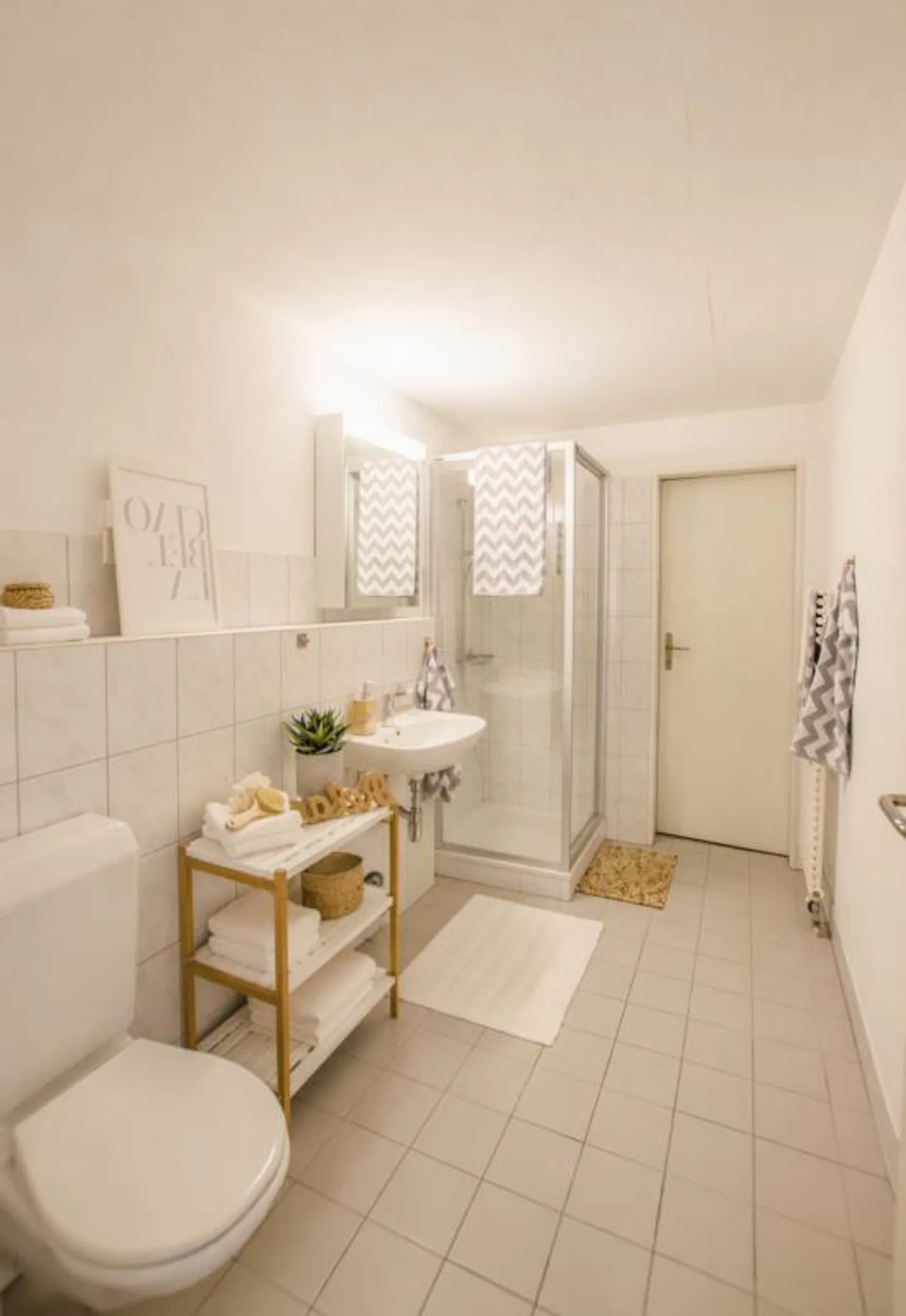 Attractive 4.5-room maisonette apartment in a preferred location - Photo 8 of 16