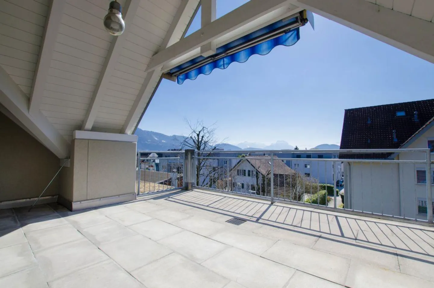Attractive 4.5-room maisonette apartment in a preferred location - Photo 14 of 16