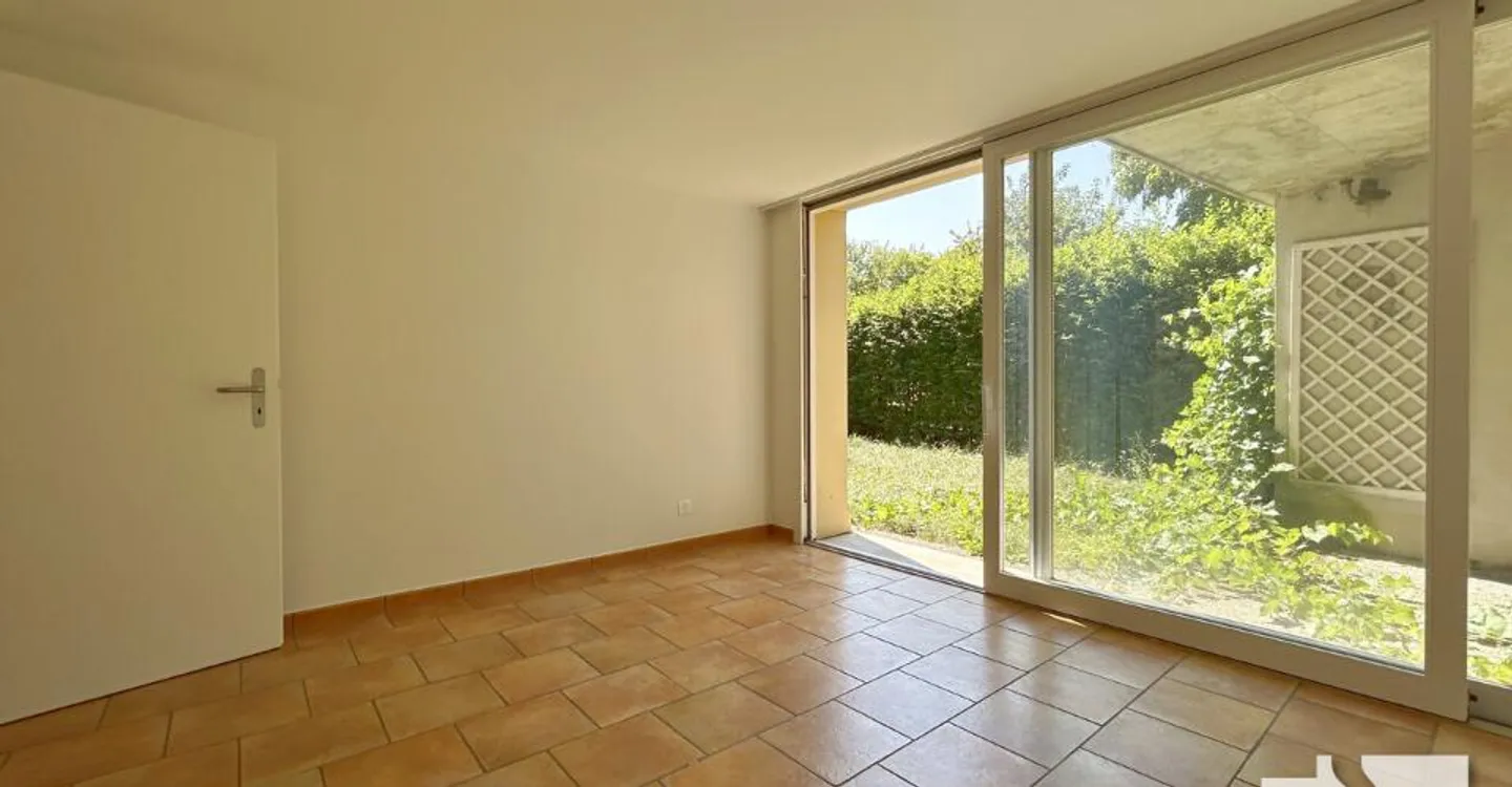 SCHÖNE 3-ZIMMER-WOHNUNG MIT TERRASSE - Foto 10 von 12