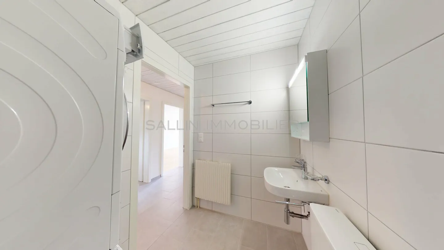 APPARTEMENT DE 3½ PIECES 
RENOVE - Photo 11 sur 14