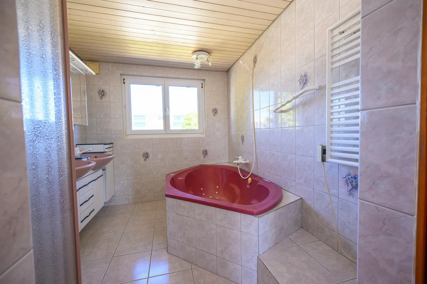 Appartement dans une maison bifamiliale - Photo 7 sur 8
