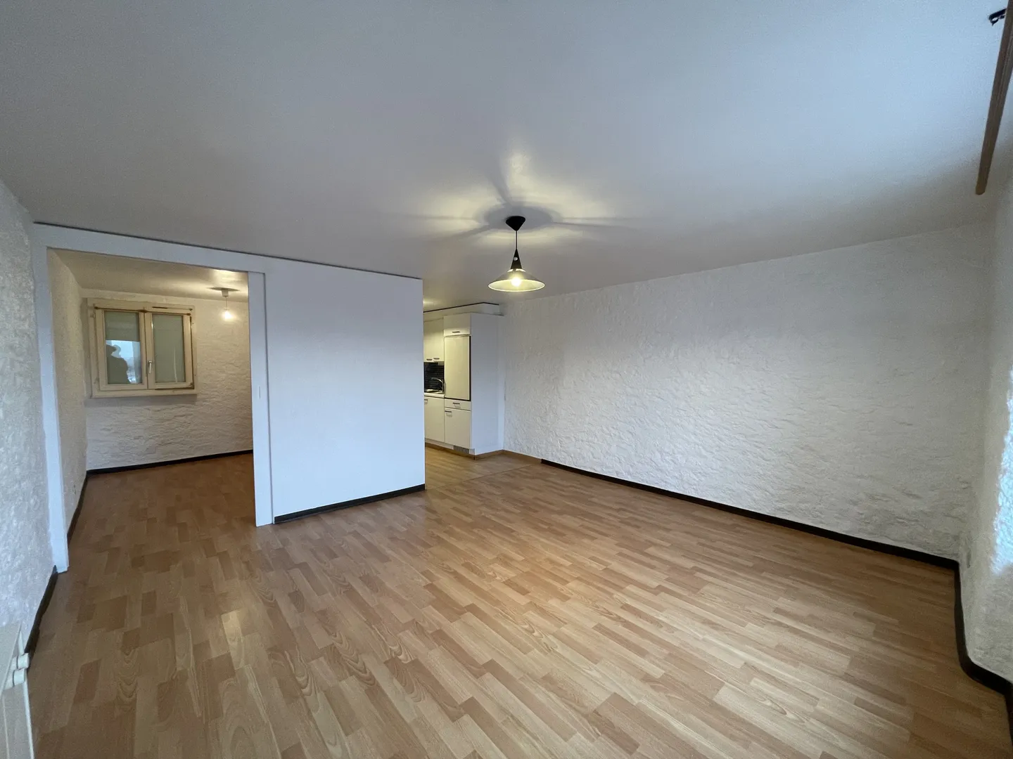2,5-Zimmer-Wohnung mit freiem Blick und Balkon   Rue du Collège 25 - Foto 5 von 11