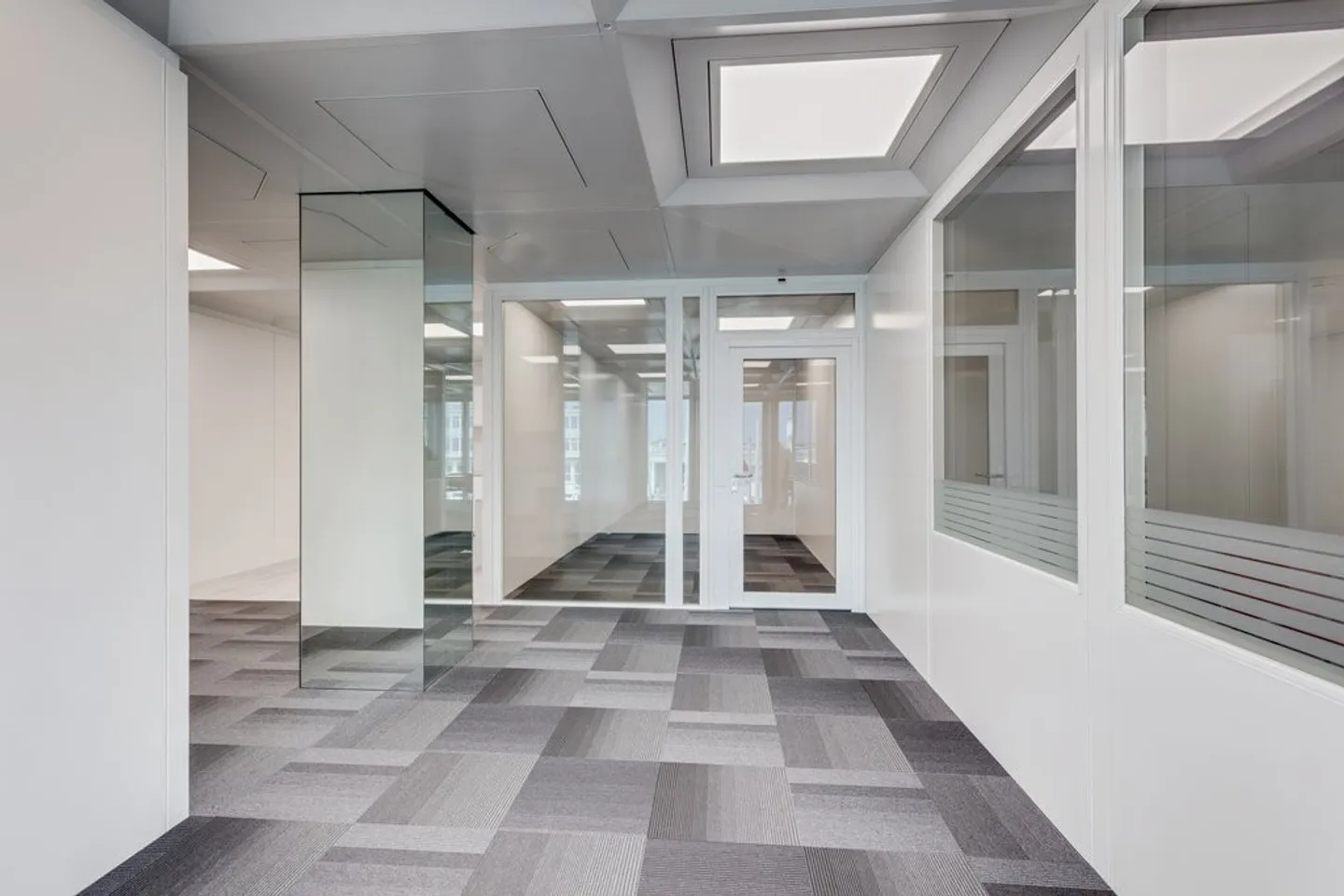 Magnifico spazio commerciale nel World Trade Center II a Ginevra - Foto 2 di 5