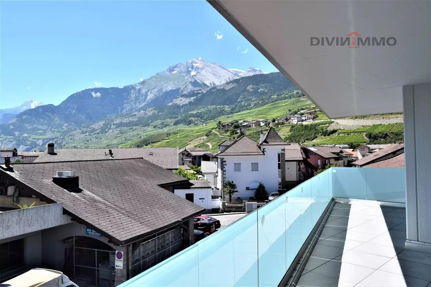 Luxuswohnung im Dorfzentrum - Foto 1 von 13