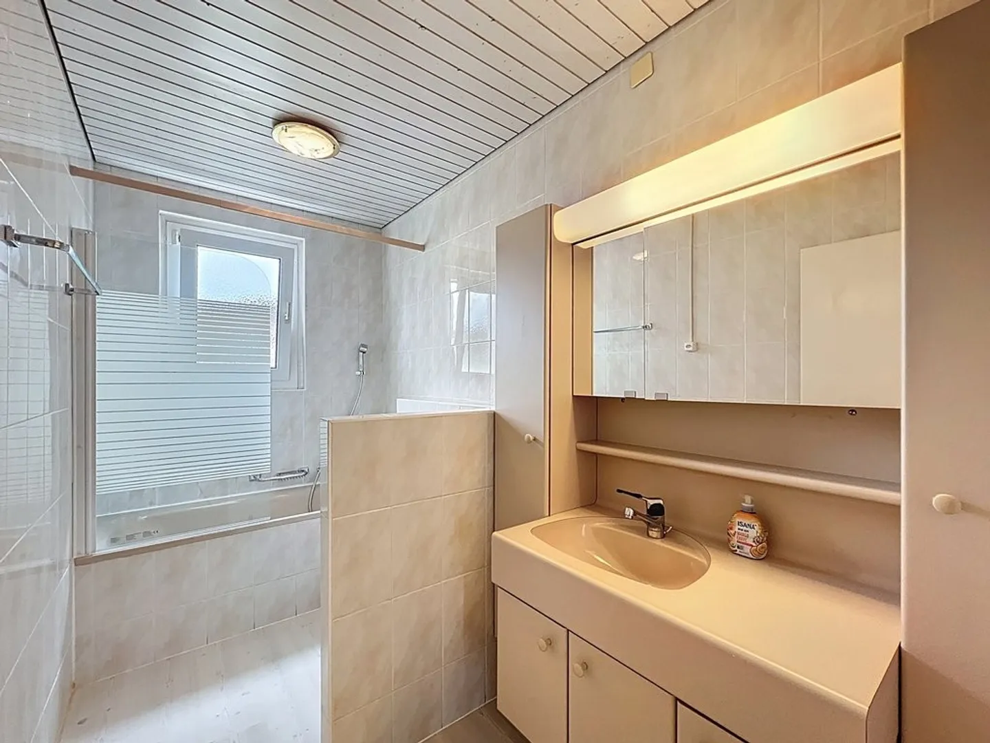 Appartement meublé de 3.5 pièces idéalement situé à Prilly - Photo 9 sur 11