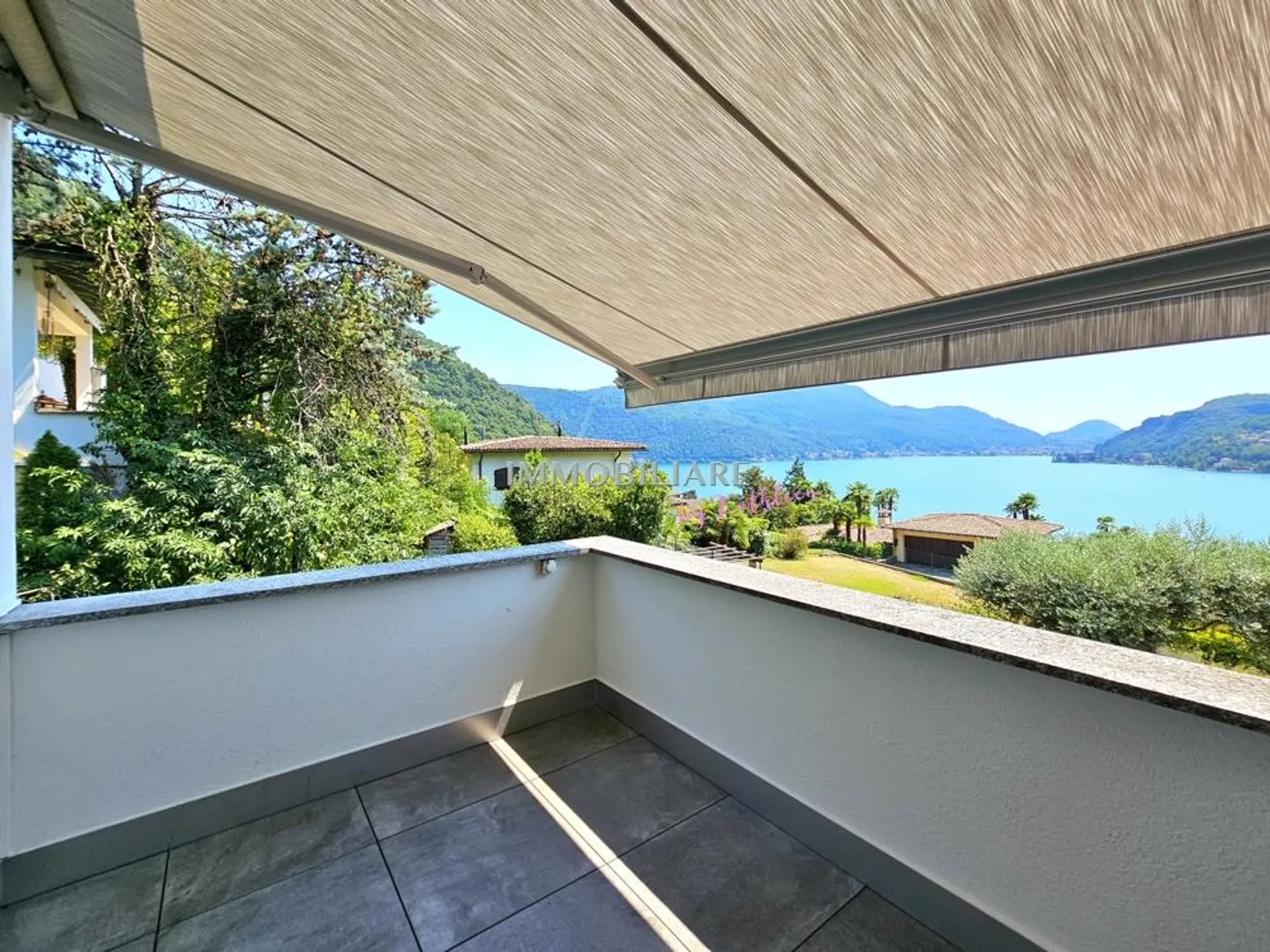 Appartamento Incantevole con Vista Lago - Foto 3 di 21