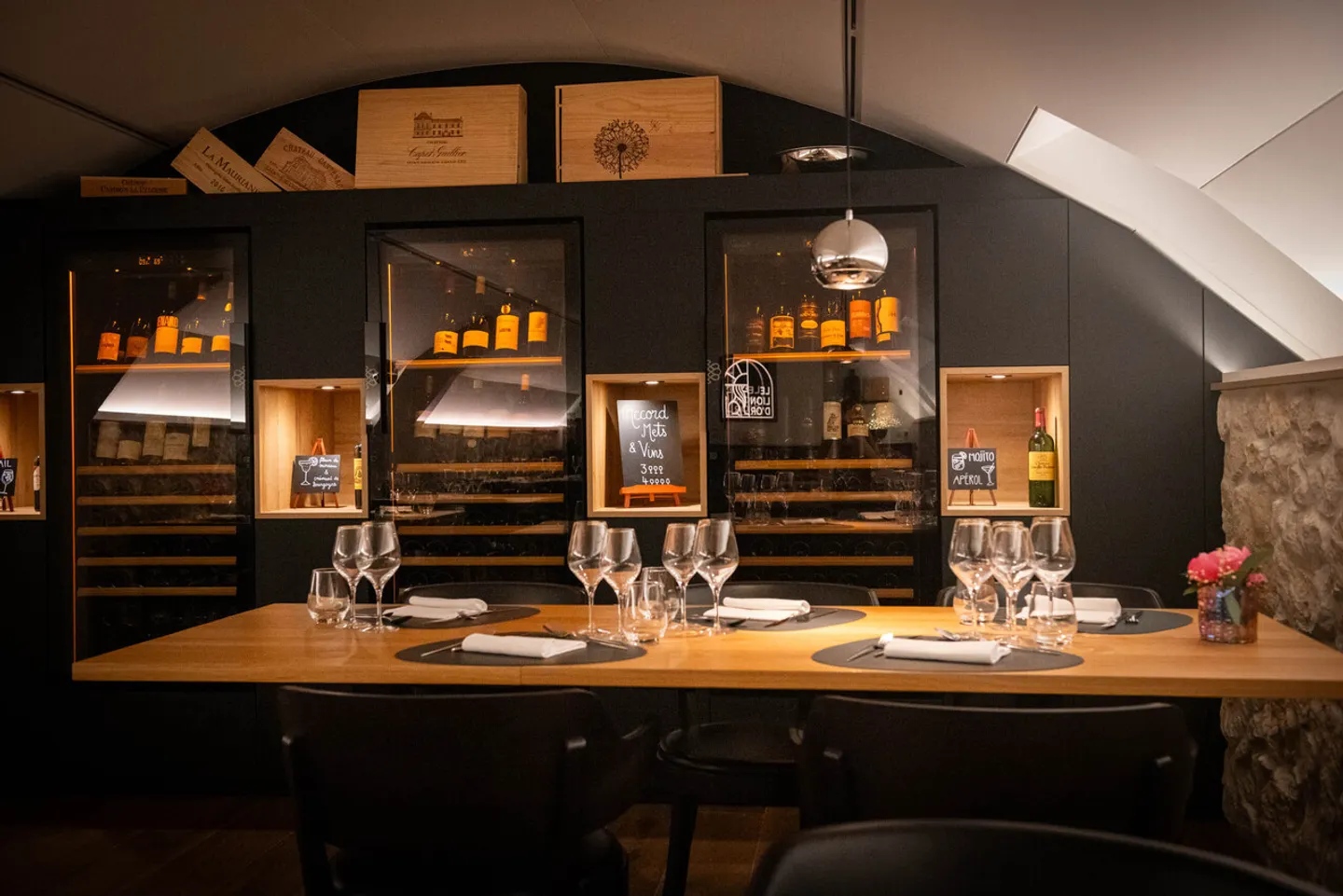Charming Restaurant Space - Photo 4 of 6