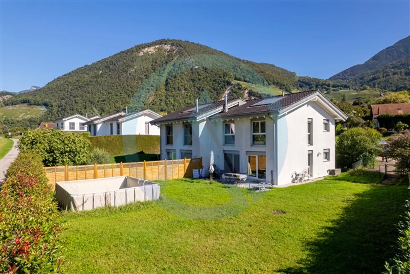 Maison jumelée à Ollon avec grand jardin plat et vue sur les Dents-du-Midi - Photo 2 sur 15