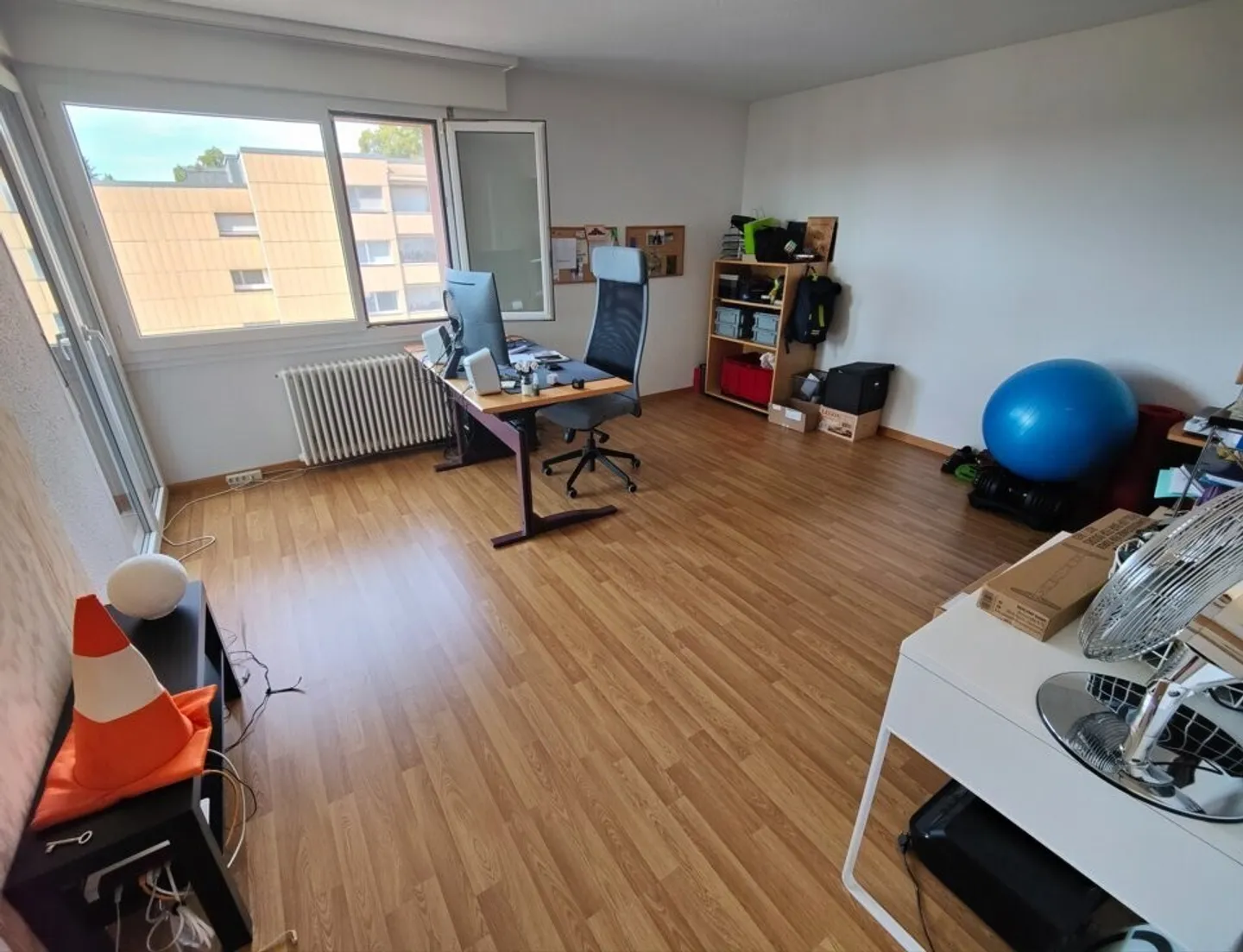 Appartamento ristrutturato di 4,5 locali in posizione centrale - Foto 3 di 6