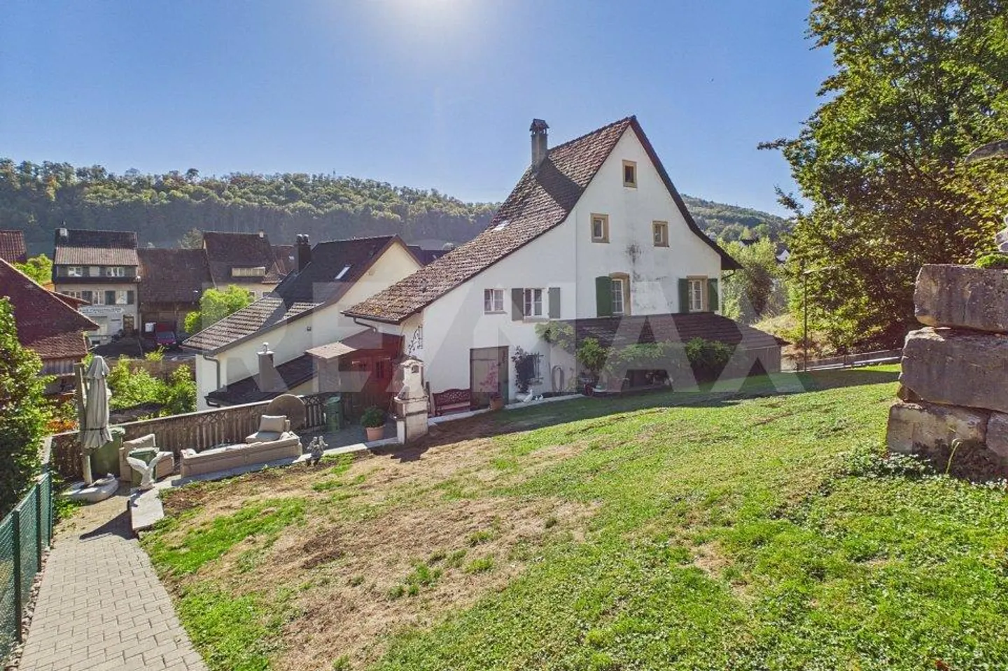 Single-family house with historic charm and potential - Photo 1 of 13