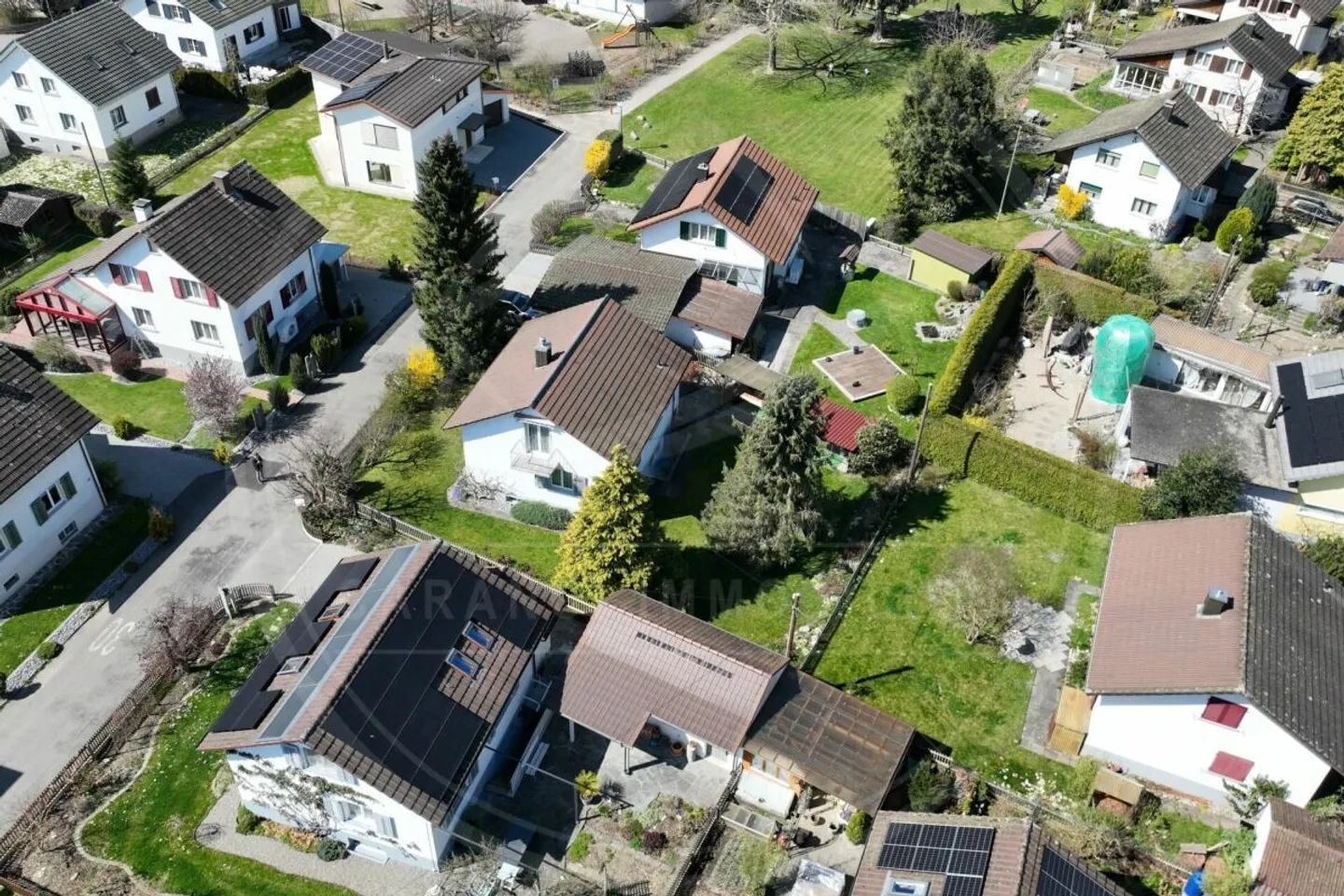 RISERVATO - Casa unifamiliare di 5½ locali in vendita in un quartiere adatto alle famiglie - Foto 13 di 13