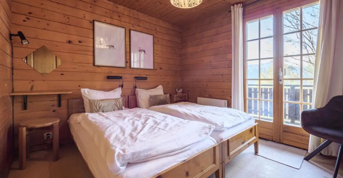 Exclusive gem in nature for rent - Photo 6 of 12
