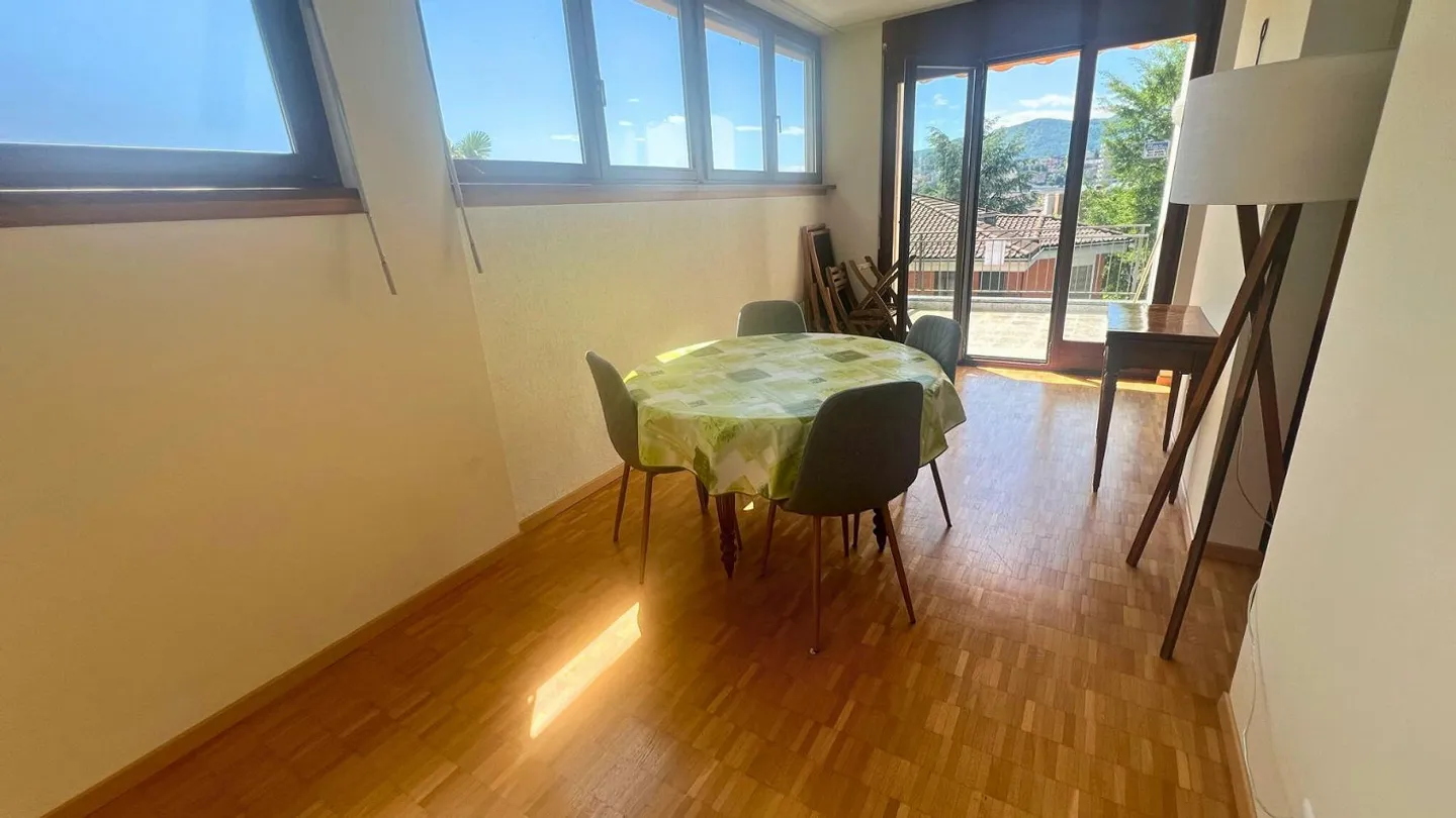 Comodo appartamento 3.5 locali con balcone - Foto 5 di 21