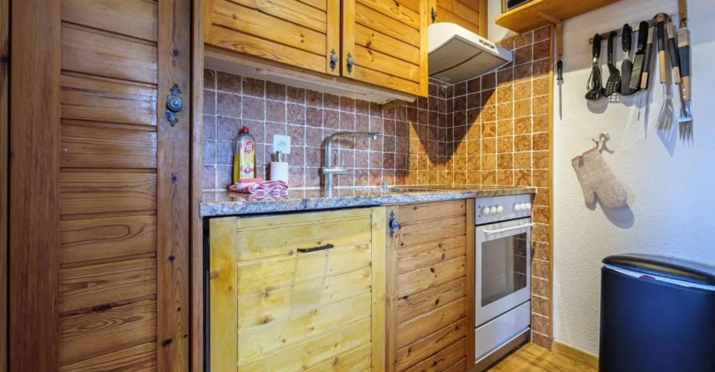 Exclusive gem in nature for rent - Photo 4 of 12