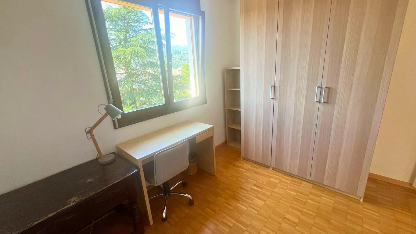 Comodo appartamento 3.5 locali con balcone - Foto 9 di 21