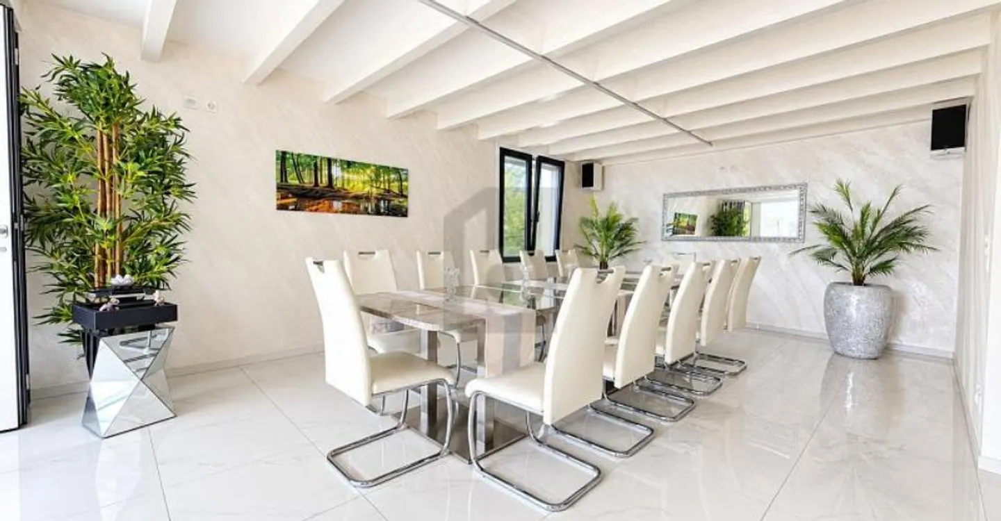 Exclusif avec piscine et salle de bien-être luxueuse - Photo 3 sur 6