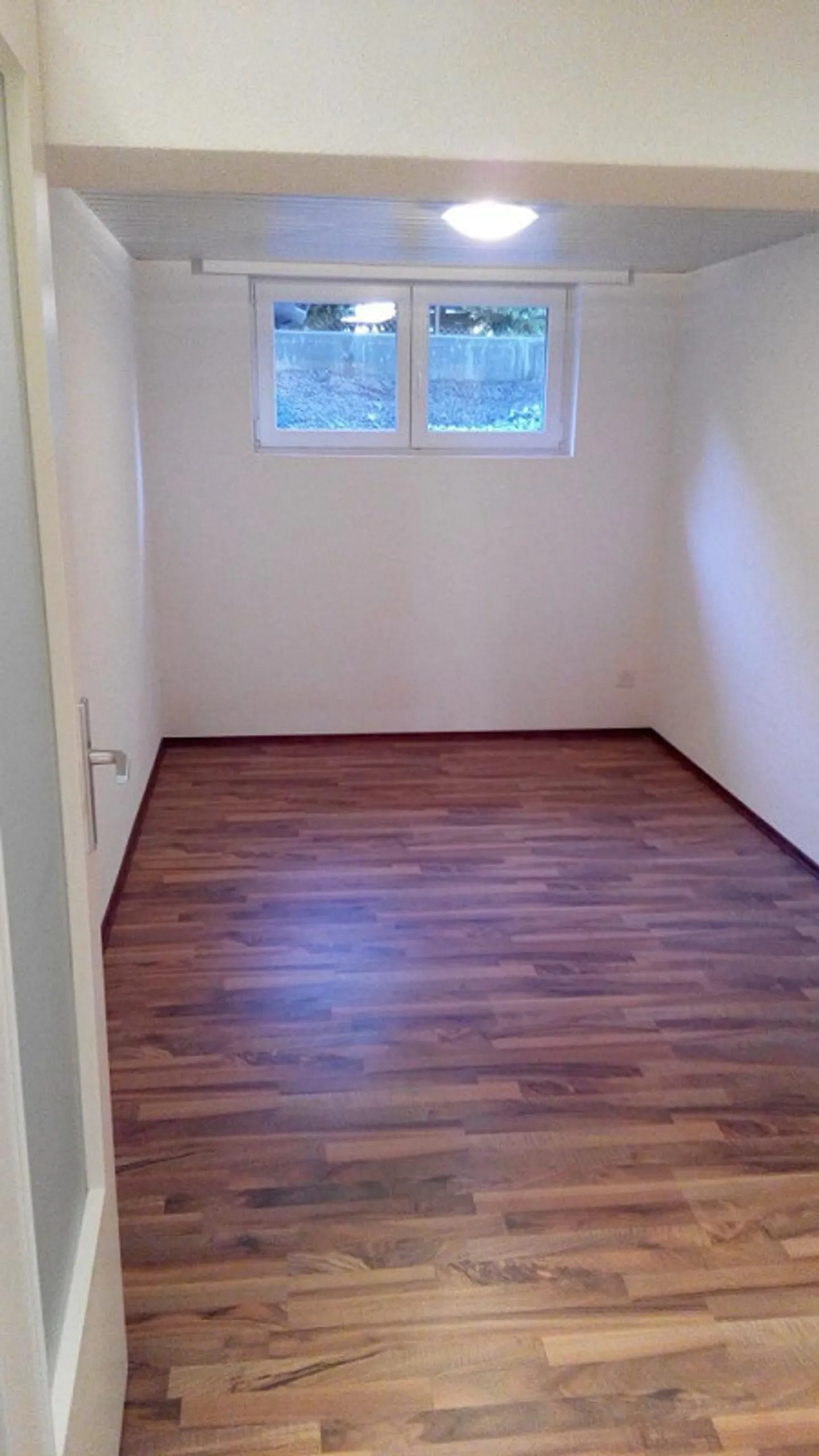 Appartement de 5 1/2 pièces au sous-sol - Photo 3 sur 5