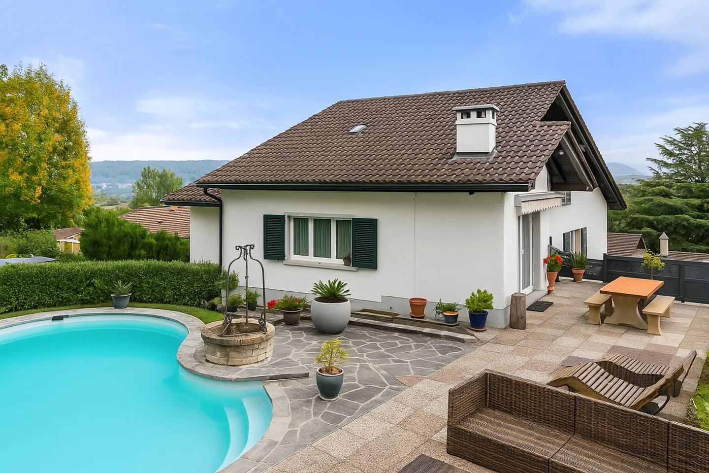 Familienvilla mit Schwimmbad und freiem Blick auf den See in Ecublens - Foto 2 von 13