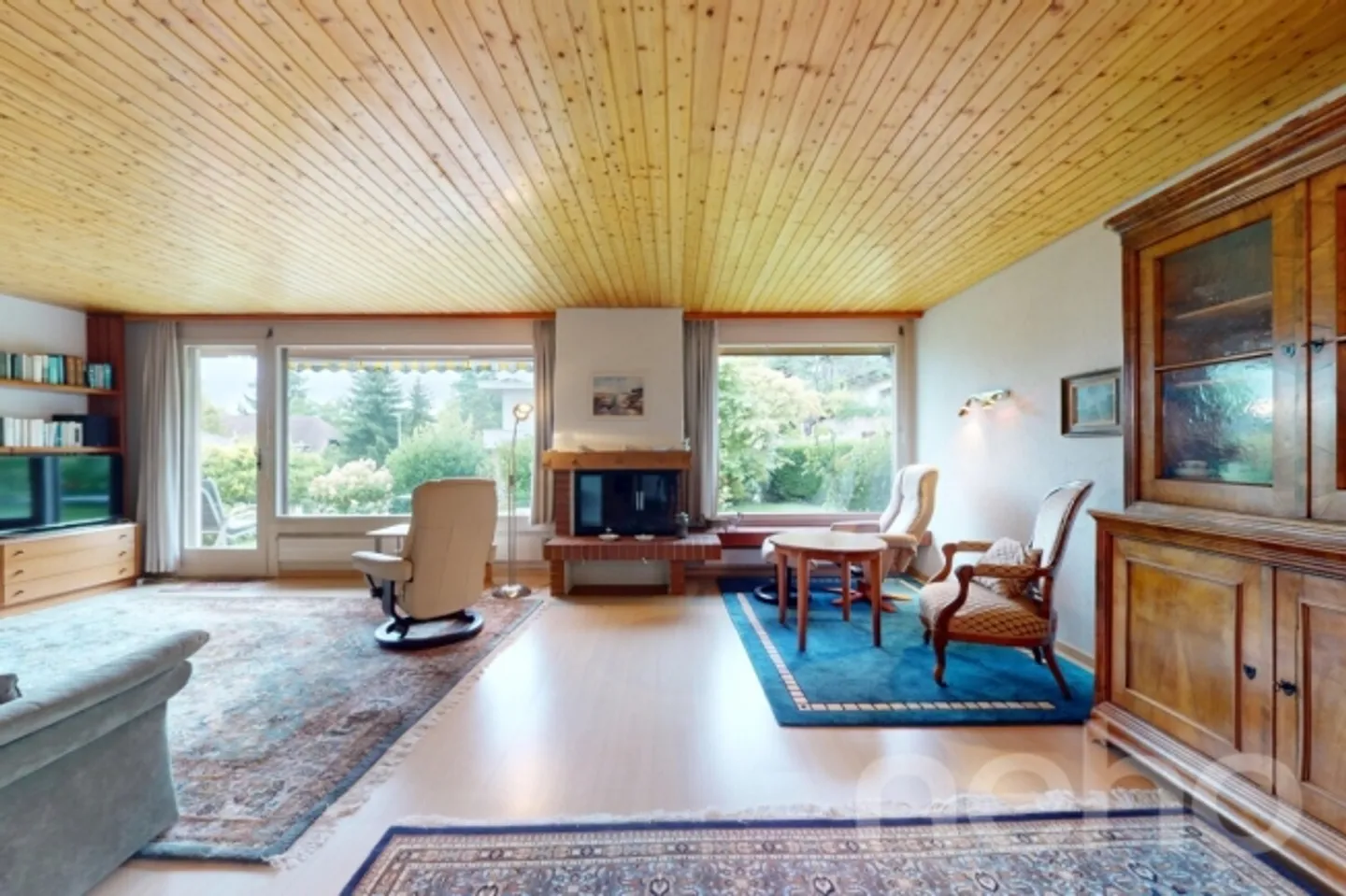 Charming 5-Room House with Scenic Views, Garden, and Expansion Potential - Photo 2 of 12