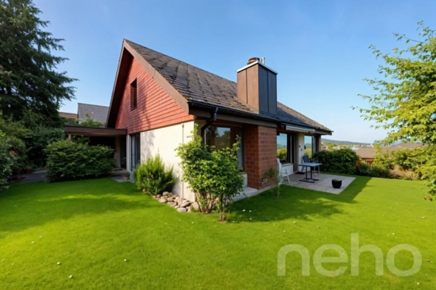 Charming 5-Room House with Scenic Views, Garden, and Expansion Potential - Photo 11 of 12