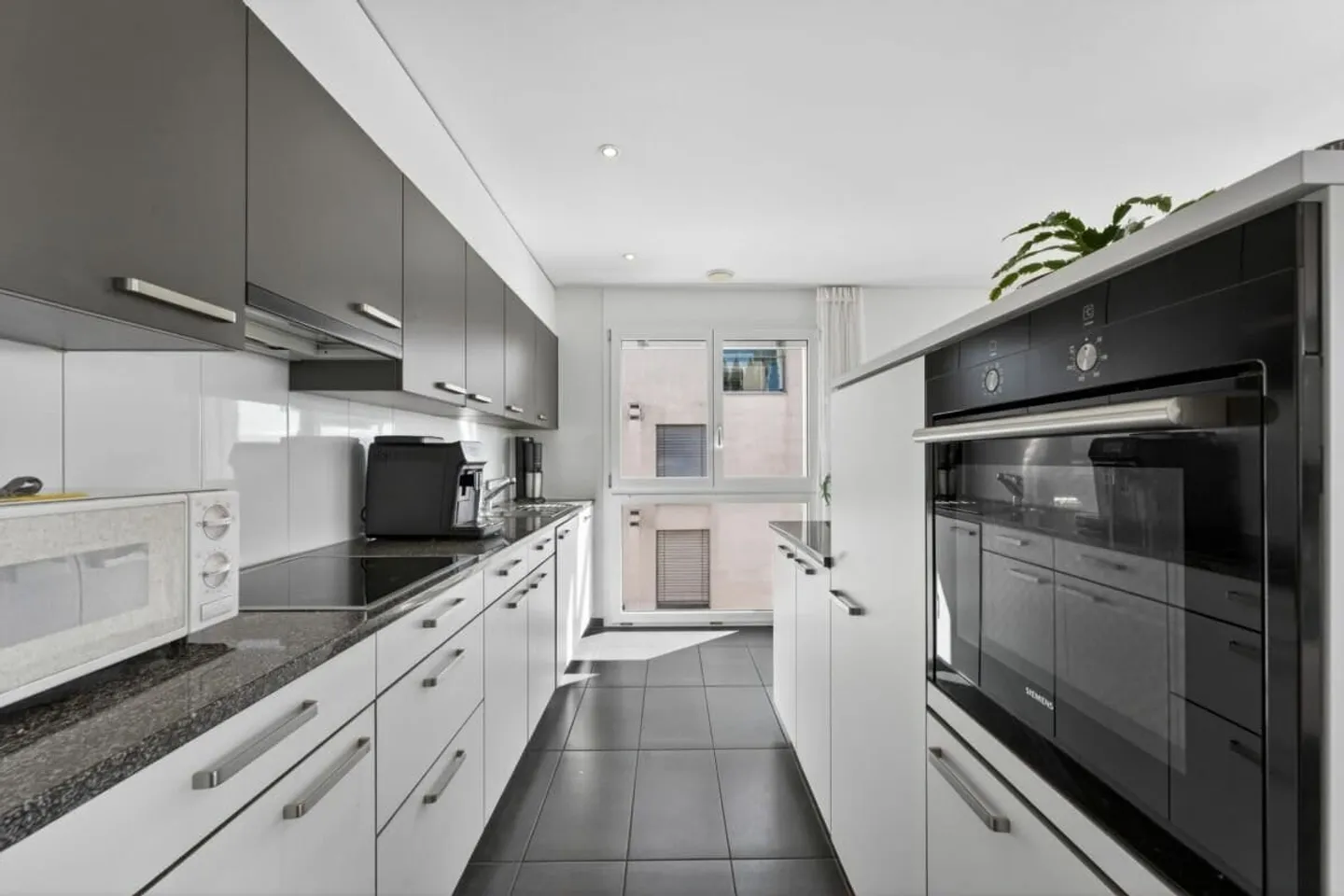 4.5-room apartment with panoramic view and balcony in Geuensee - Photo 10 of 13