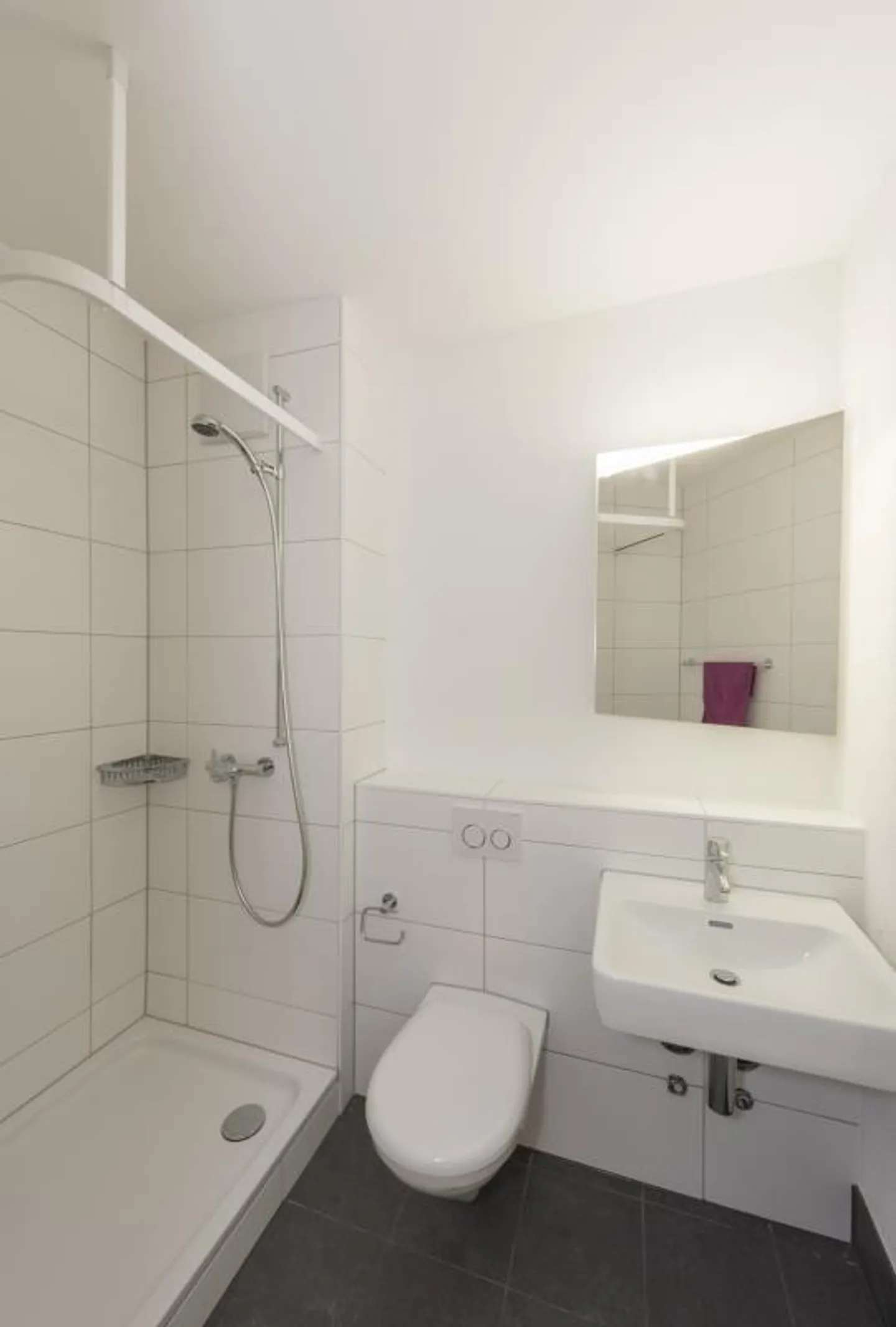 Your new apartment near SBB train station - Photo 4 of 10