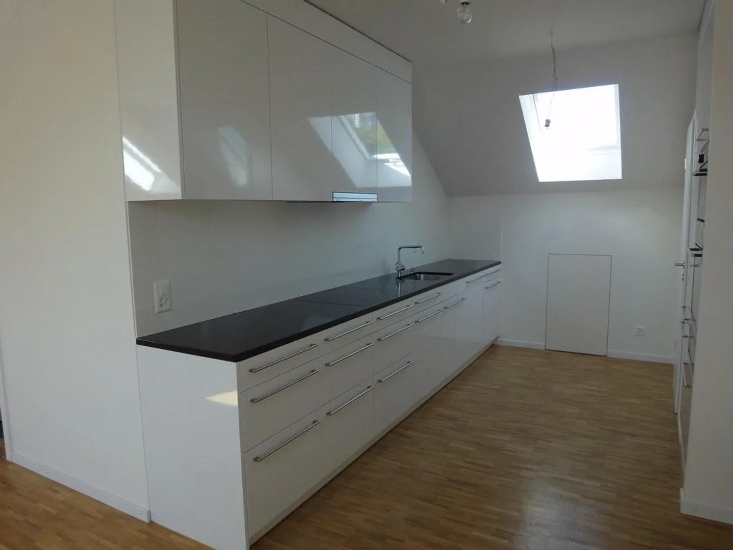 Appartement mansardé confortable de style loft dans un emplacement calme - Photo 1 sur 10