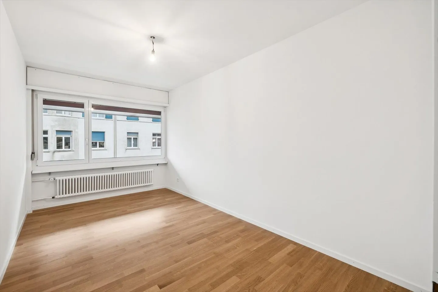 Apartment for rent - Photo 8 of 9