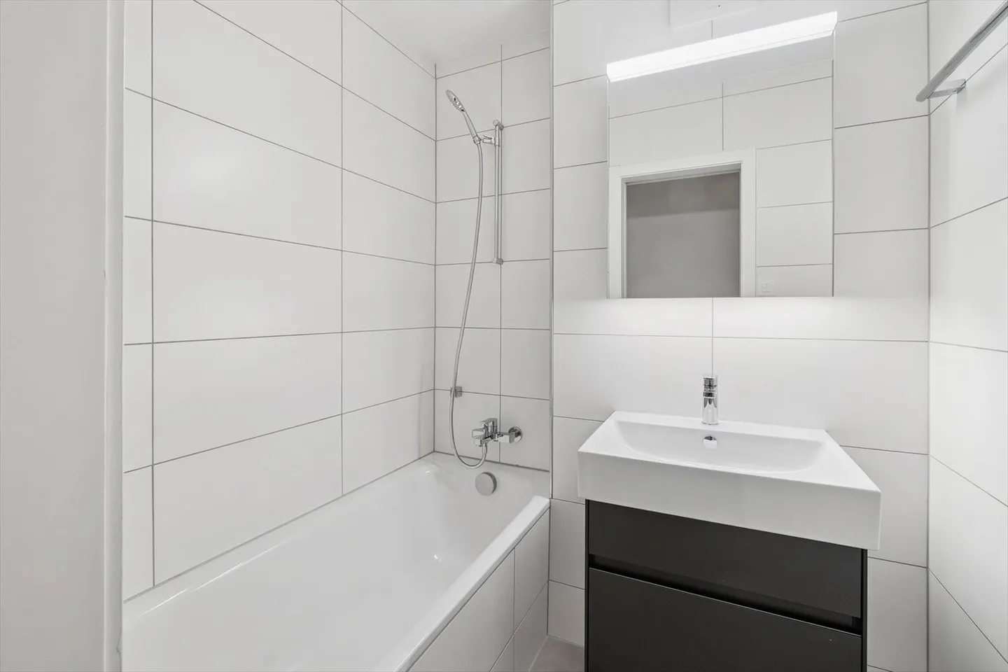 Apartment for rent - Photo 5 of 9