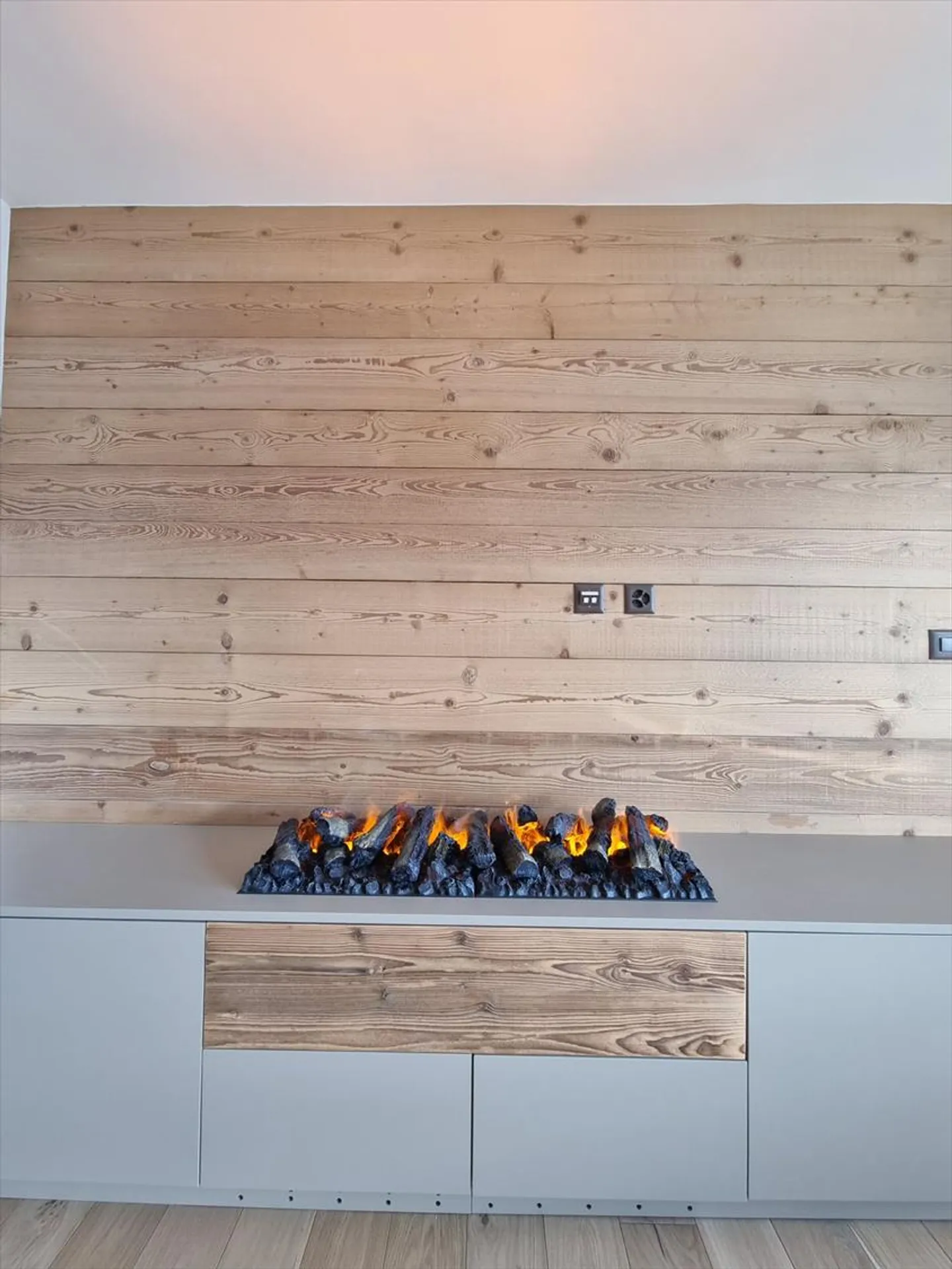 Fully renovated 4.5-room apartment with stunning views, just 10 minutes' walk from the center of Montana / Ref. 1007-610 - Photo 8 of 13