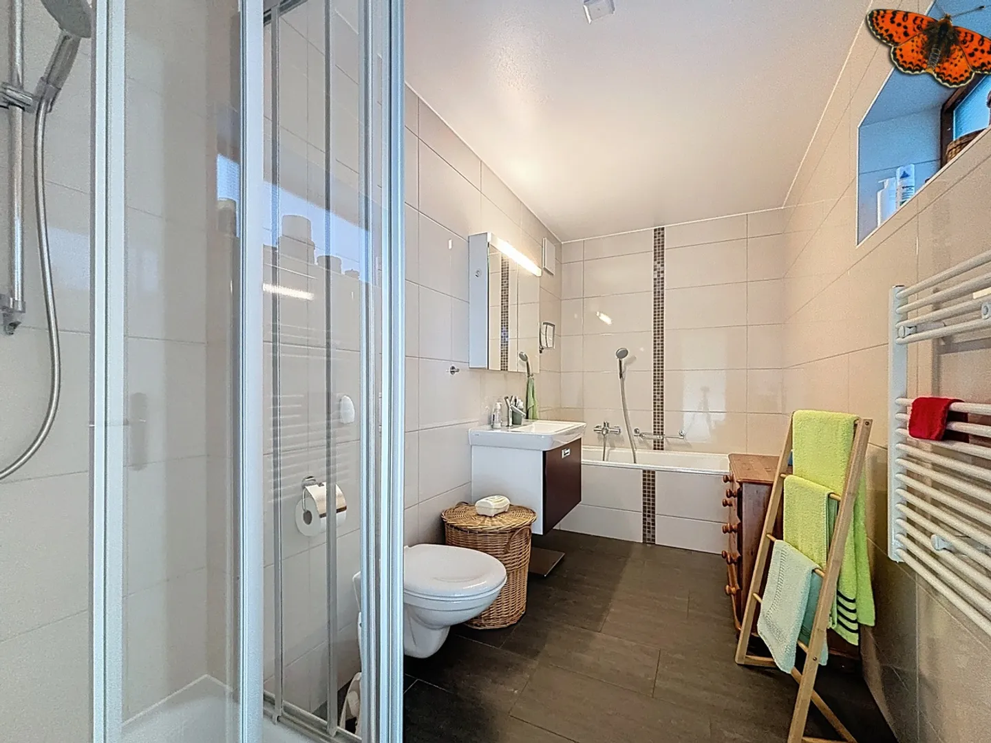 Appartement spacieux de 3,5 pièces à Villarsiviriaux rénové - Photo 7 sur 12