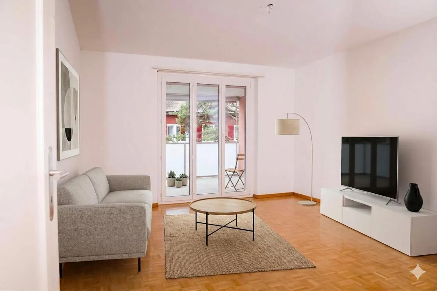 Move in and feel good: Apartment with large balcony - Photo 4 of 8