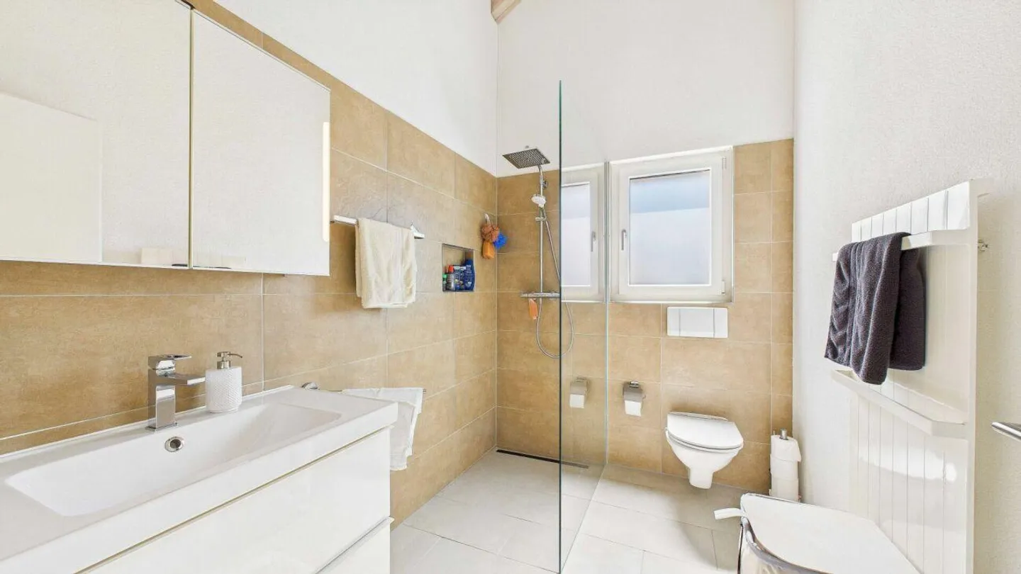 Maison individuelle indépendante avec beaucoup de vie privée et bien entretenue ... - Photo 6 sur 6