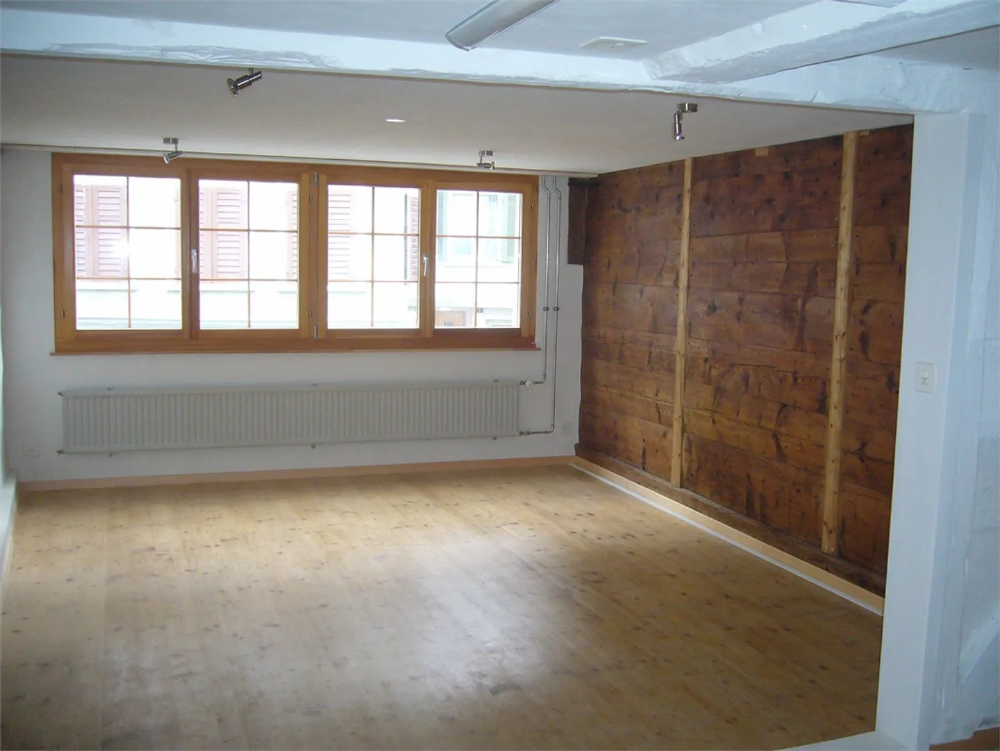 Parte di una casa nella città vecchia - Foto 3 di 3