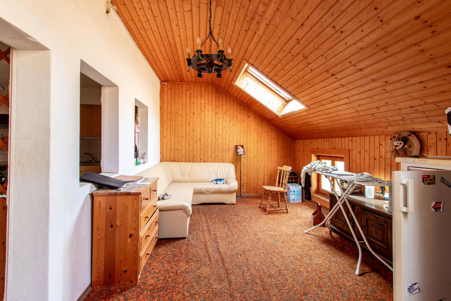 4.5-Zi.-Duplexwohnung mit Weinkeller Tradition trifft Potenzial - Foto 4 von 13
