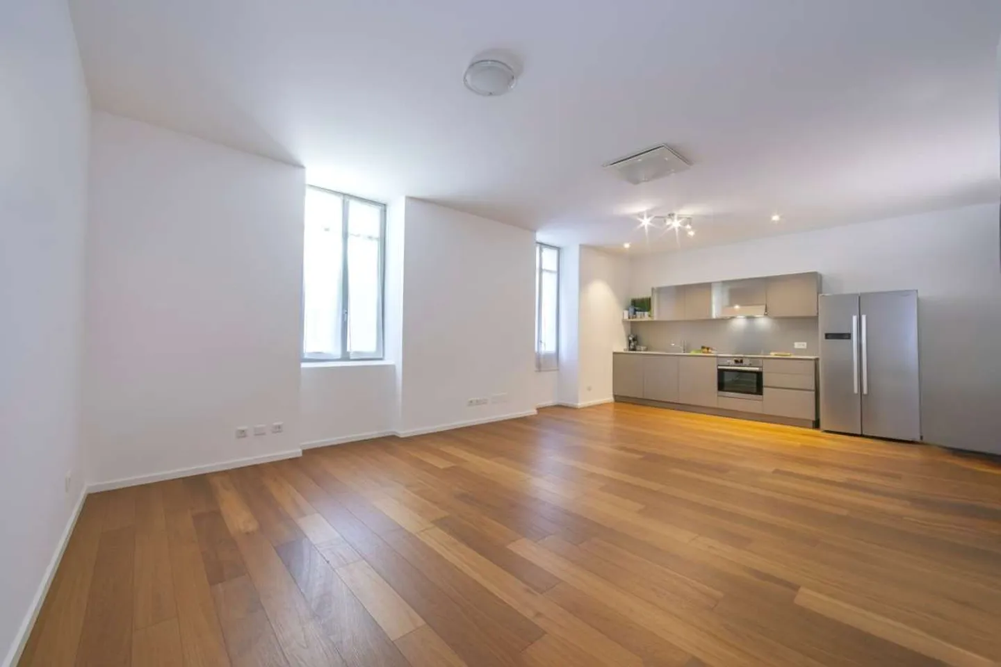 Prächtige 3.5-Zimmer-Wohnung im Zentrum von Lugano - Foto 1 von 9