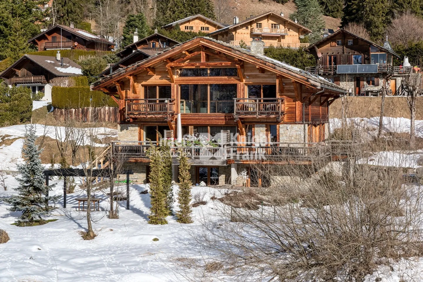 Luxury Chalet for Sale in Villars-sur-Ollon - Photo 3 of 13